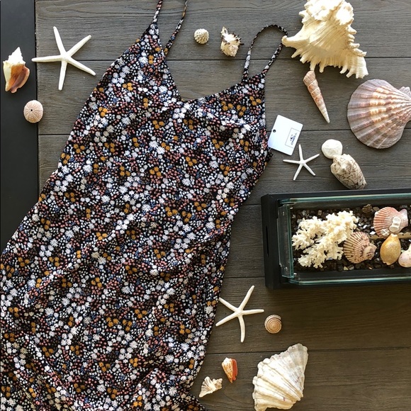 🌴🌼O’NEILL- MEEKA DRESS🌼🌴 - Picture 2 of 9